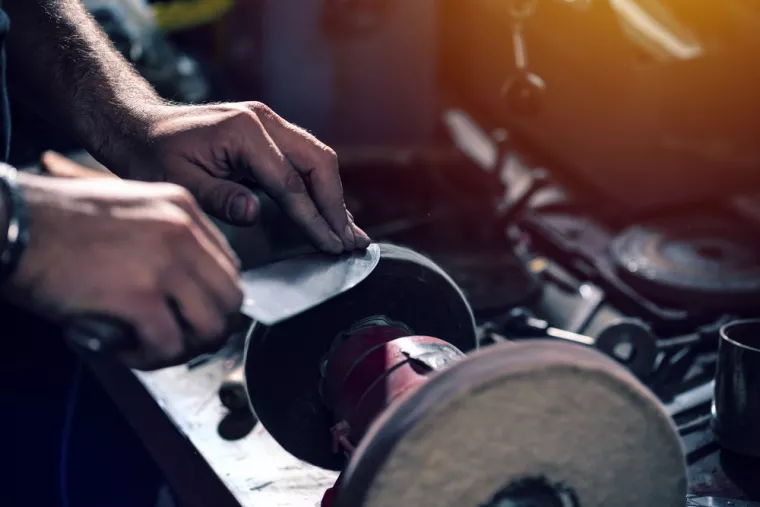 Affûteuse couteaux professionnels, L'Étang-Salé, La Lame Affûtée